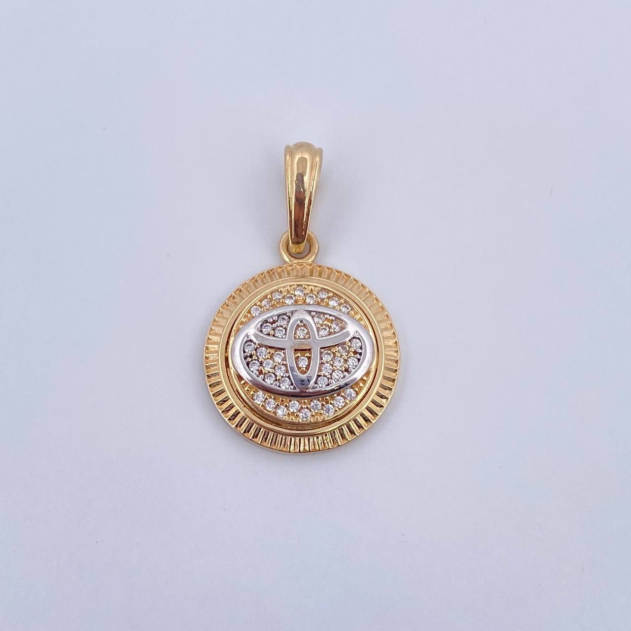 Dije Emblema TY 3.9gr / 2.8cm / Circones Blancos Dos Oros Amarillo Blanco 18K &