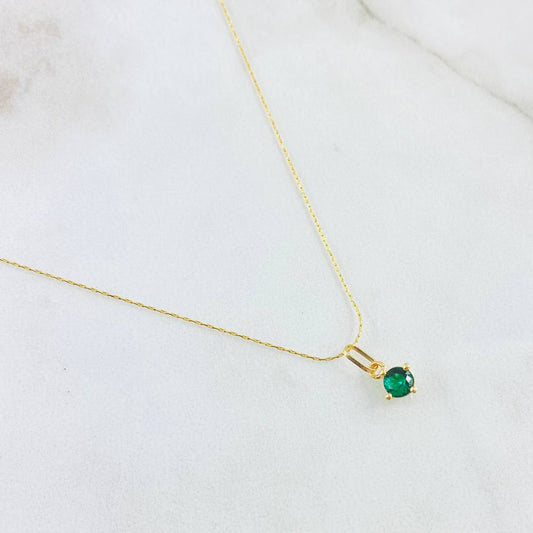 Set Cadena y Dije Aguja Trenzada + Piedra 1.25gr / 17 3/4 in / Oro Amarillo 18K