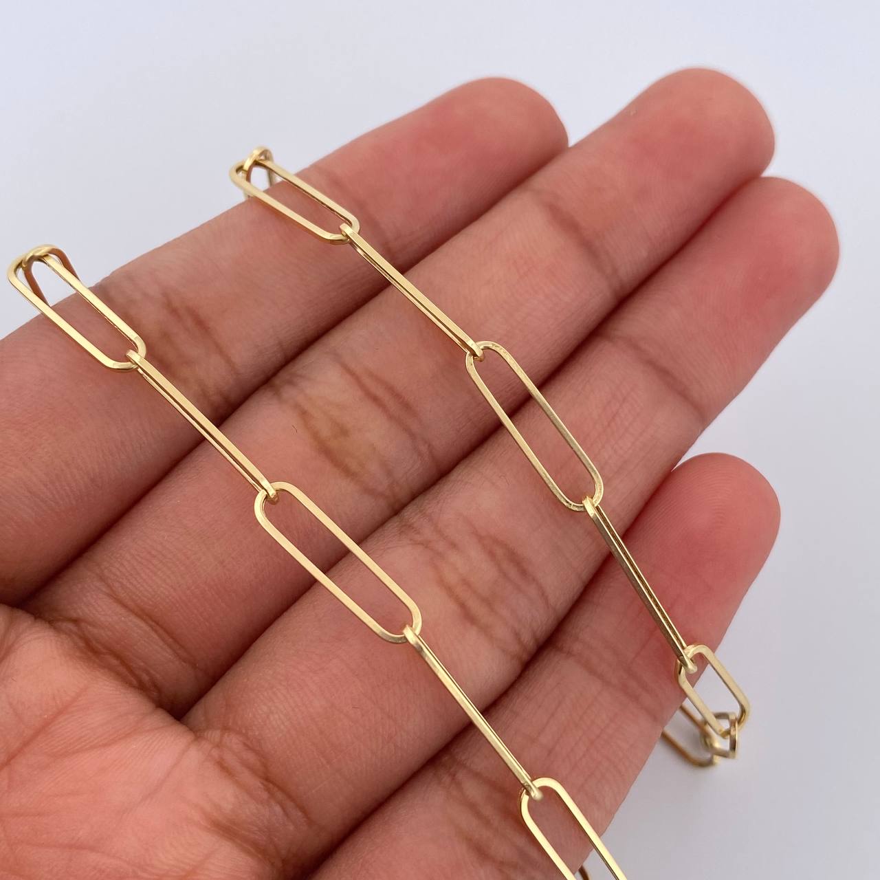 Paperclip Chain 2.45gr / 15.7in / +3 18K Gold &