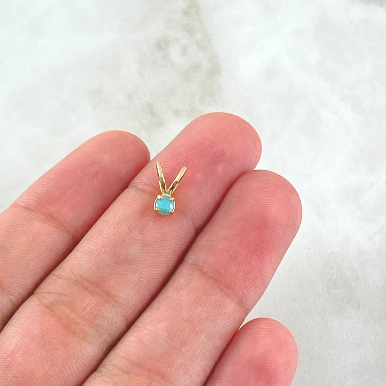 Dije Piedra Regalo 0.35gr / 1cm / Circon Azul Turquesa Oro Amarillo 18K ©