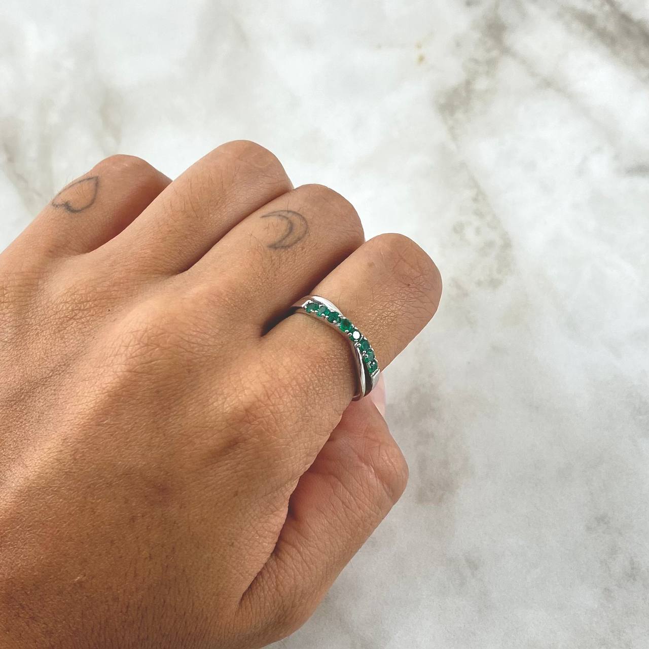 Crossed Ring 2.8gr T7 3/4 Emeralds 45pts White Gold (Jewel)*