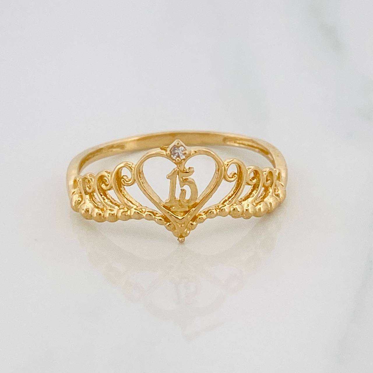 Anillo Corona 15´s 1.55g / T6 3/4 Oro Amarillo 18K
