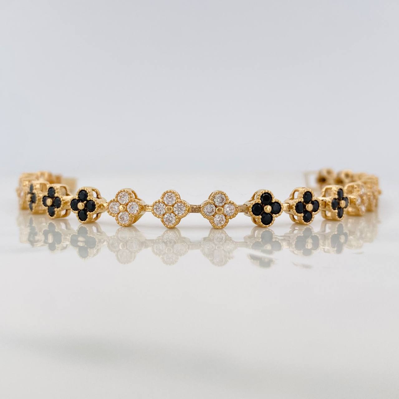 Pulso Flores 10.2g / 5 1/2 in / 6mm Oro Amarillo 18K