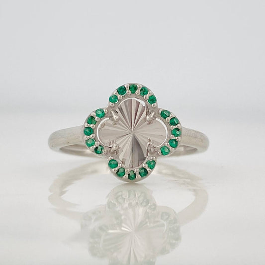 Clover Ring 2.25g / T6 1/4 White Gold 18K