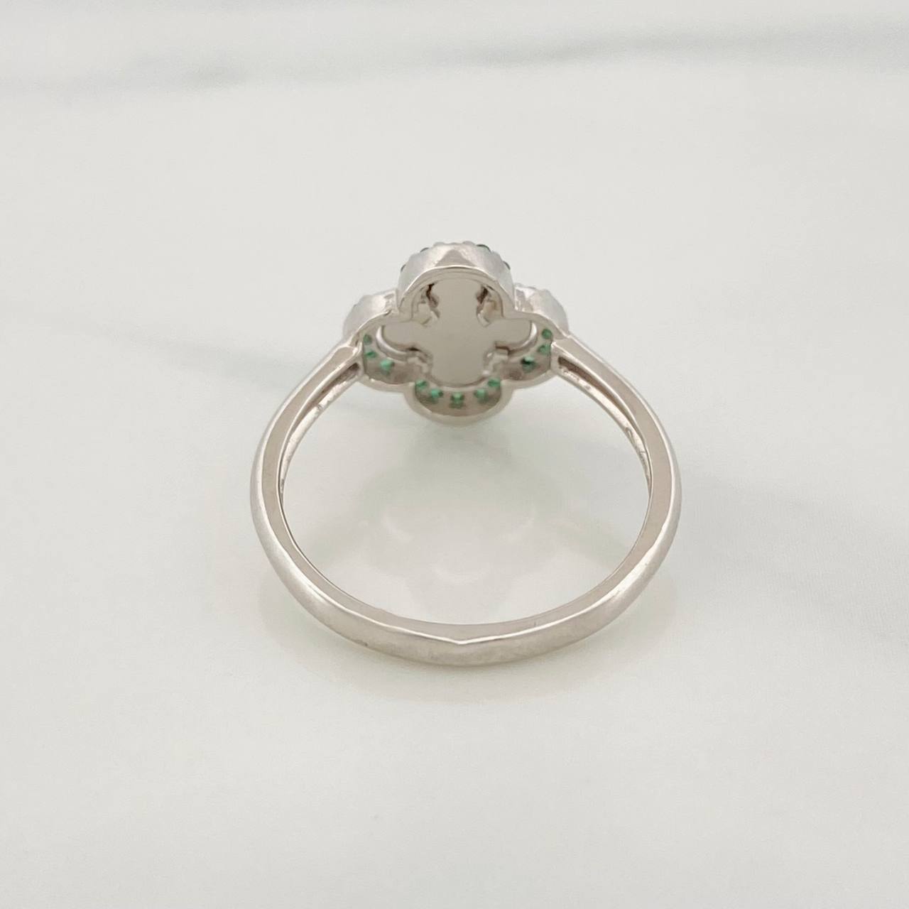 Anillo Trebol 2.25g / T6 1/4 Oro Blanco 18K