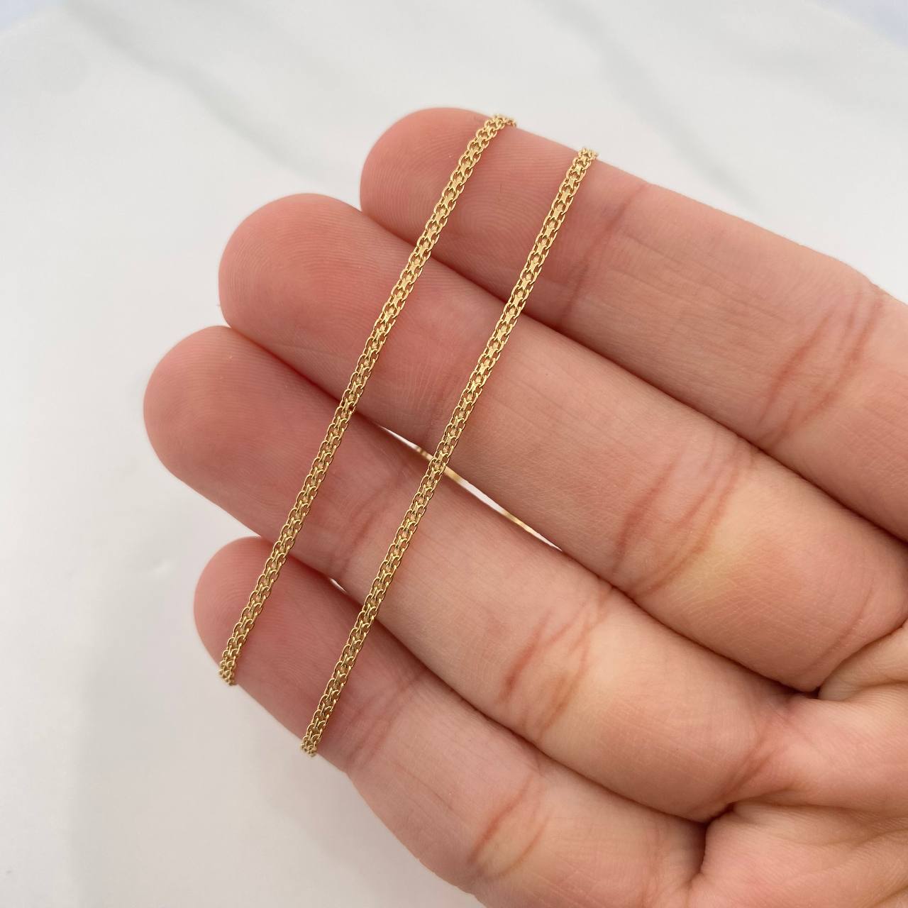 Cadena China 3.3g / 24 in / 1.5mm Oro Amarillo 18K