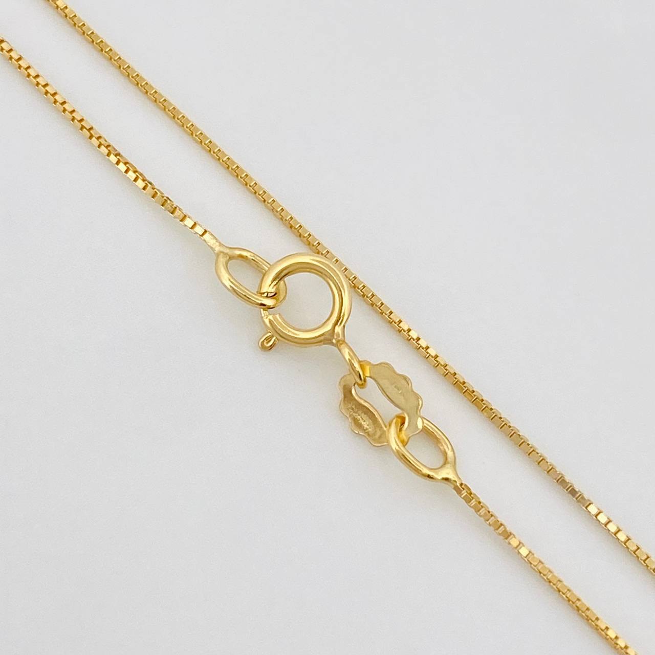 Cadena Veneciana 1.2g / 18 in / 0.5mm Oro Amarillo 18K