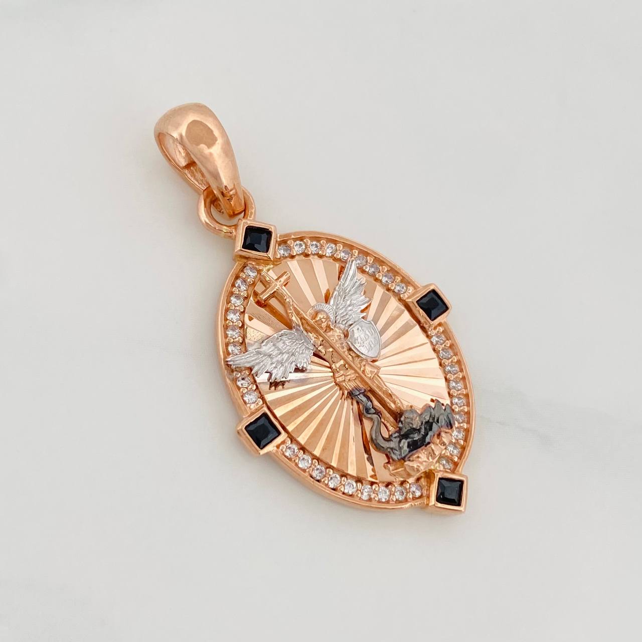 Pendant Saint Michael Archangel 4.25g / 1 1/2 in Three Golds 18K