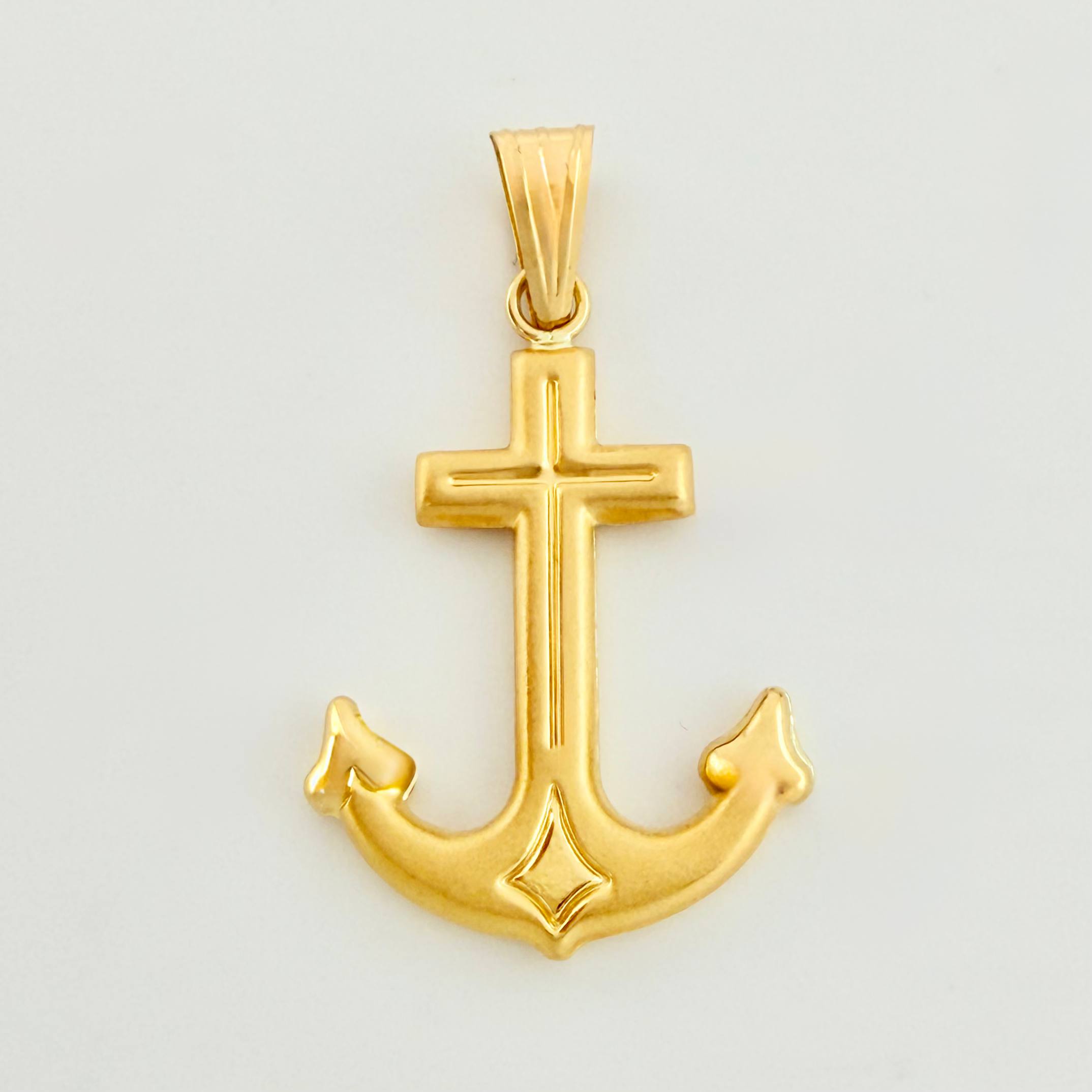 Dije Ancla 2.8gr / 1 1/2 in / Oro Amarillo 18K