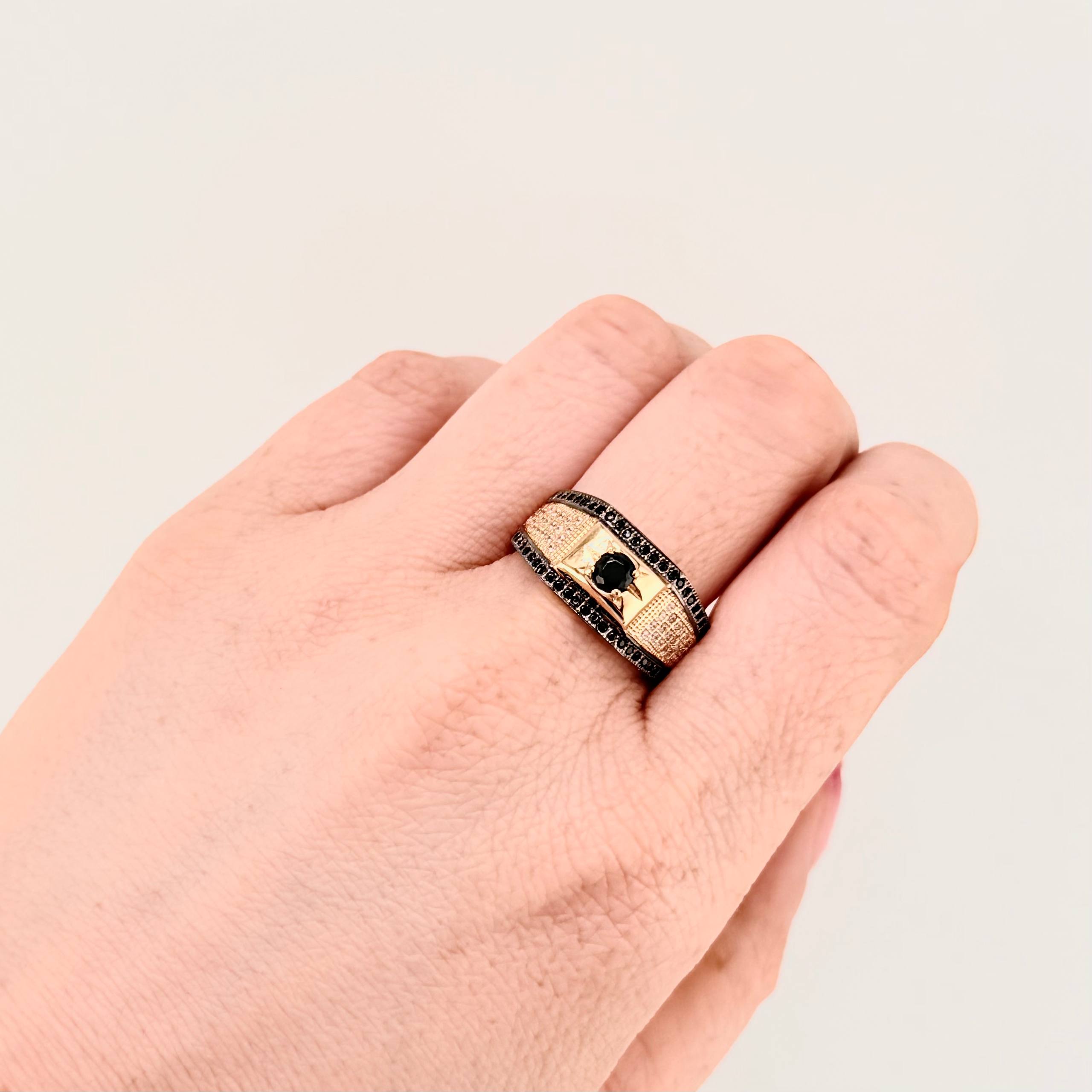 Starred Signet Ring 5gr / T10 / 18K Yellow Gold