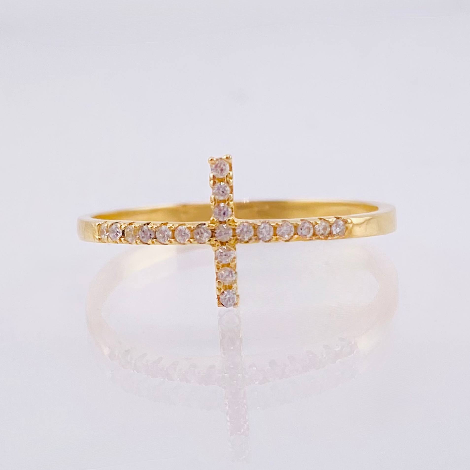 Cross Ring 1.4gr / T7 3/4 / 18K Yellow Gold