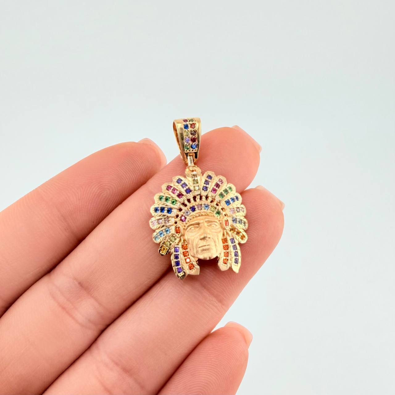 Pendant Indio 4.7 g / 1 1/4 in 18K Yellow Gold