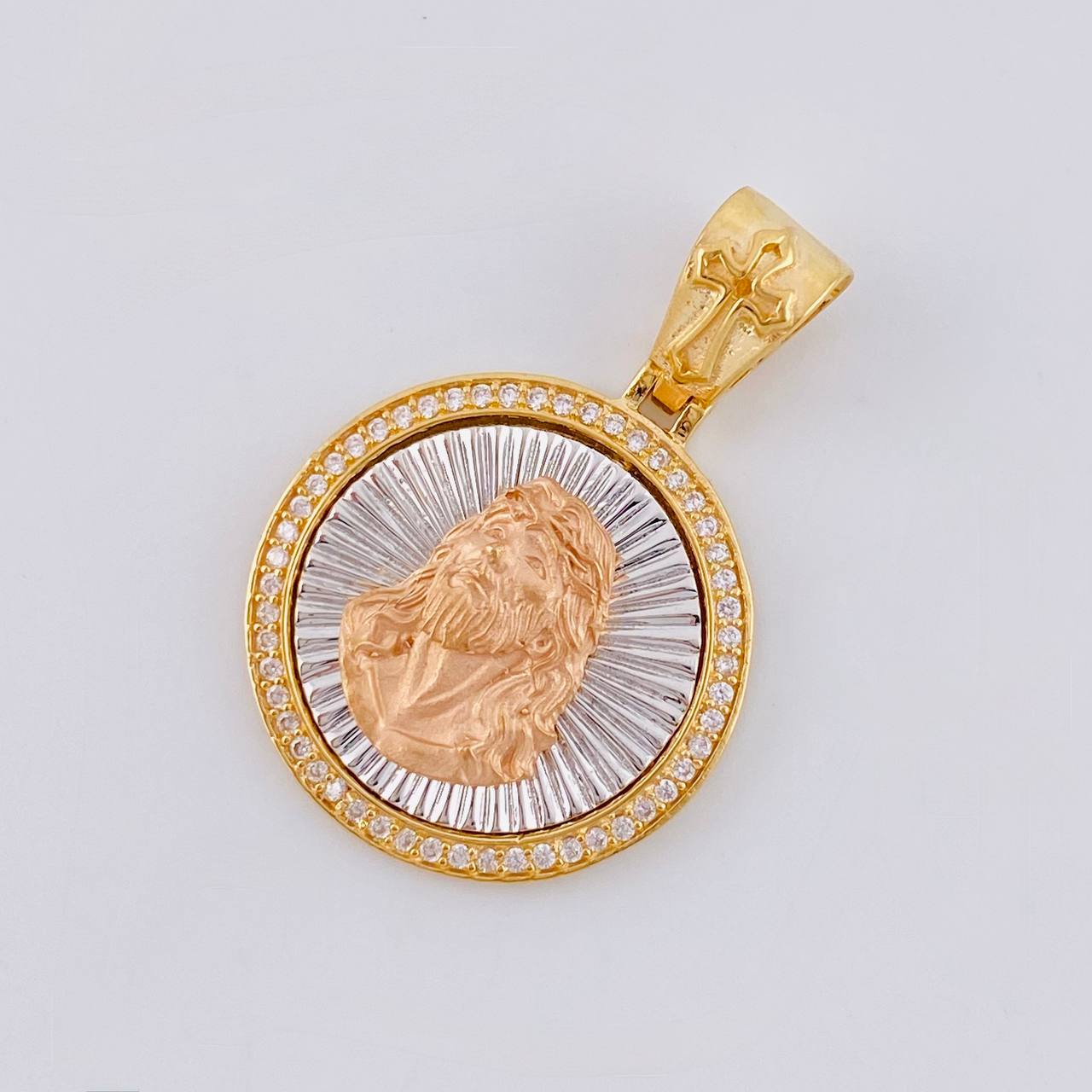Dije Medalla Rostro Jesus 5.55 g / 1 1/4 in Tres Oros 18K