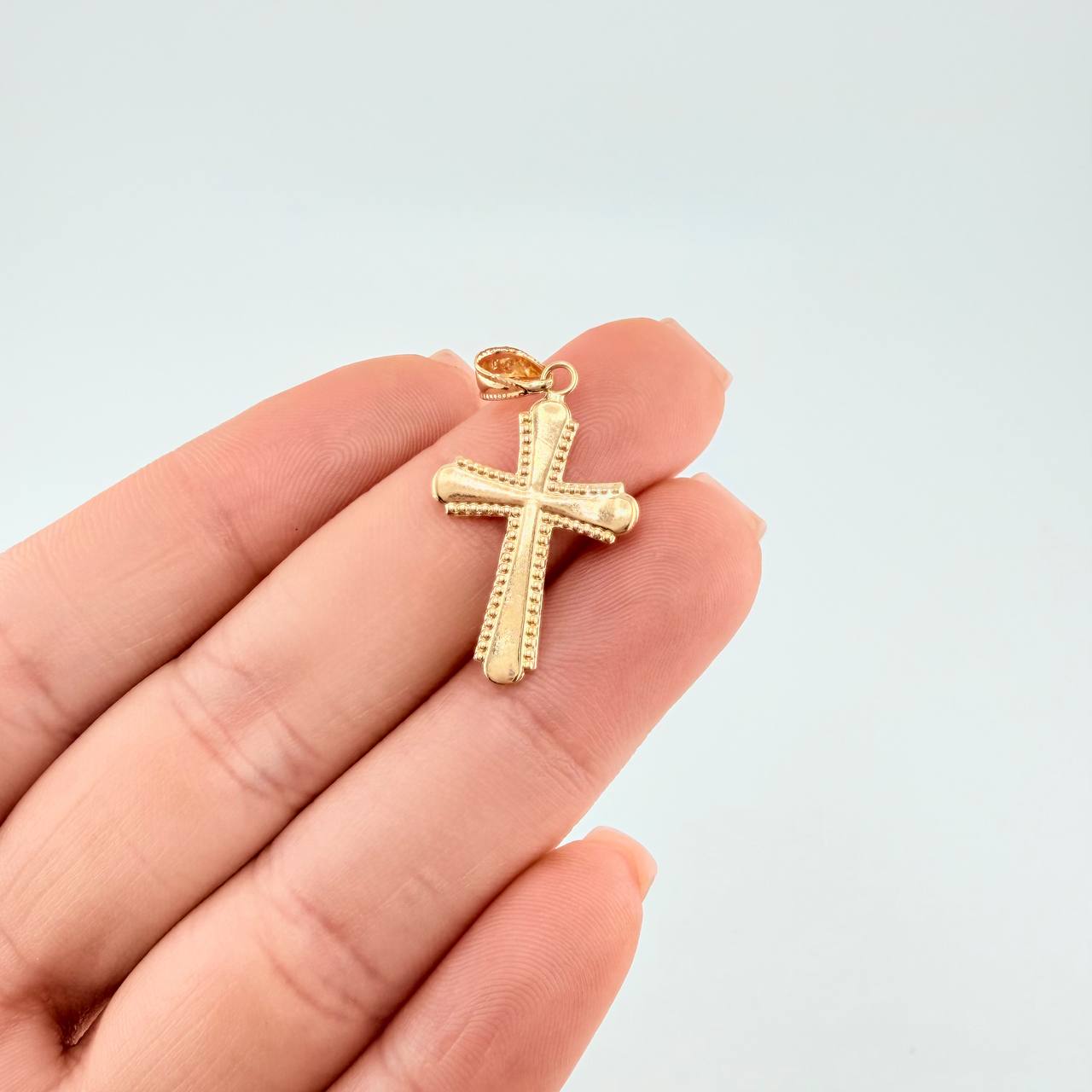 Dije Cruz Bordes Punteadas 0.9 g / 1 1/4 in Oro Amarillo 18K
