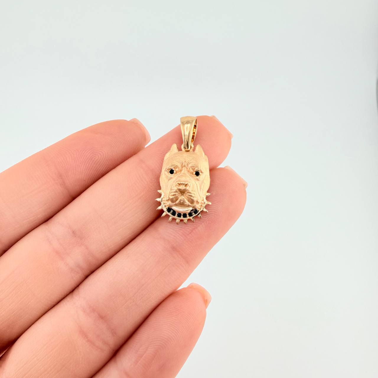 Pendant Dog Face Matte 2.7 g / 1 in Yellow Gold 18K