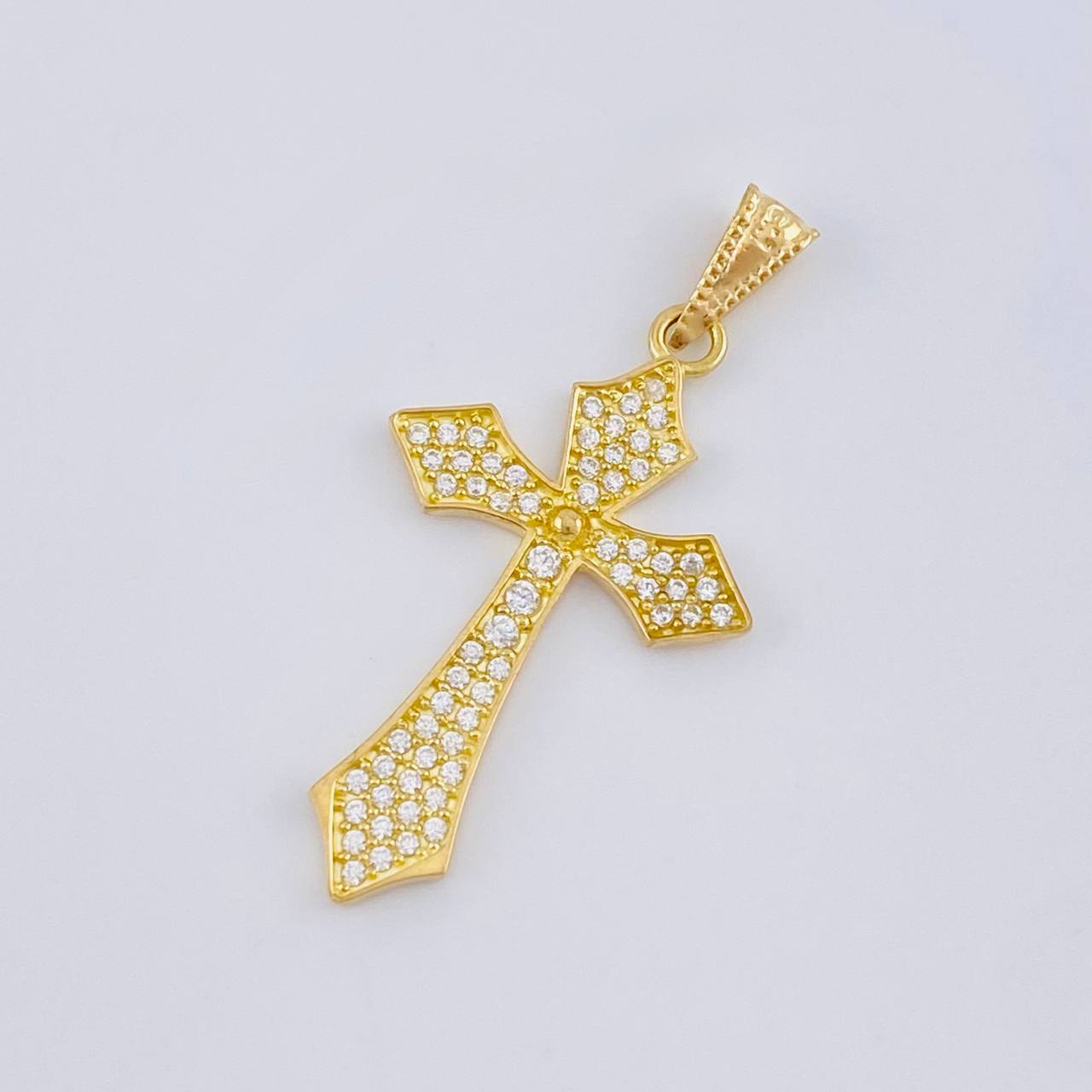 Dije Cruz Gotica 1.95 g / 1 1/2 in Oro Amarillo 18K