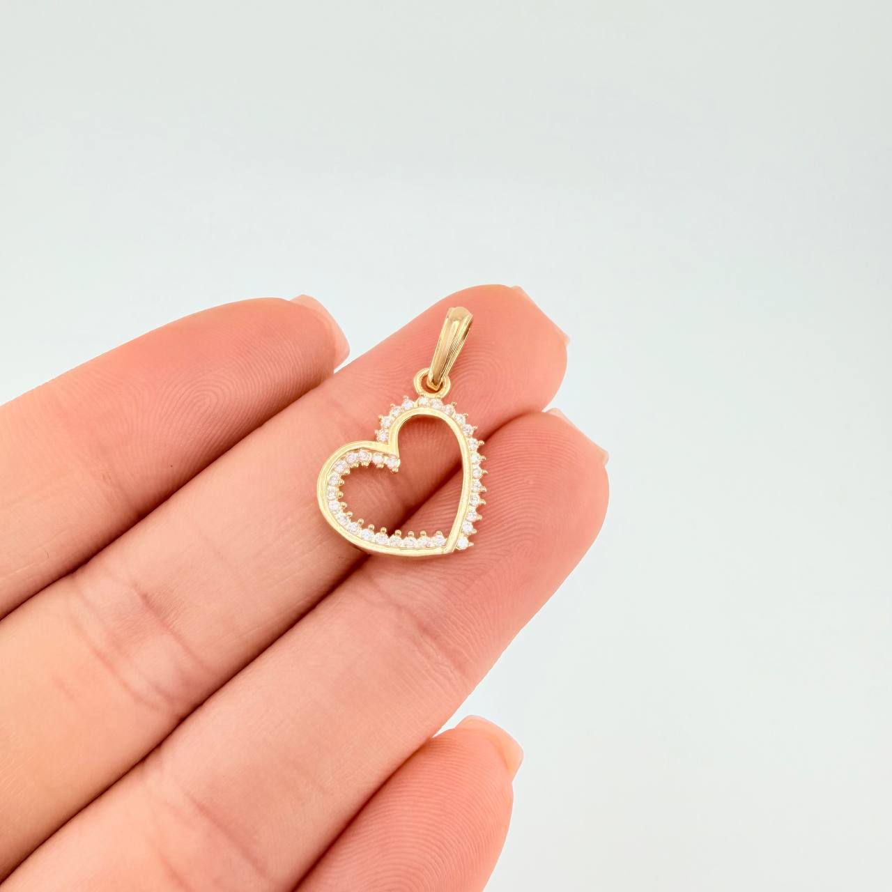 Pendant Heart Silhouette 1.3 g / 3/4 in 18K Yellow Gold