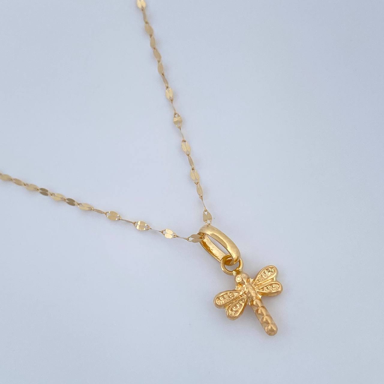 Set Cadena y Dije Flor Espejo + Libelula 0.7gr / 17 3/4 in / Oro Amarillo 18K $