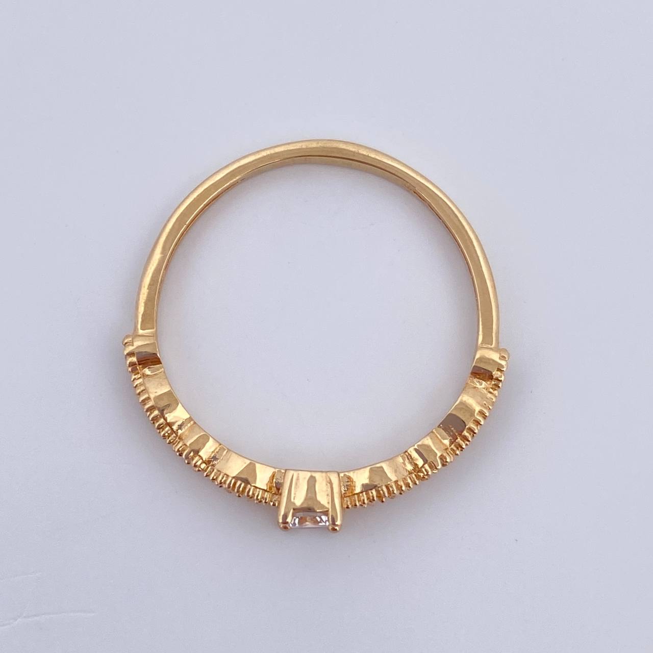 Solitaire Ring Churumbela 1.6gr / Size 7 1/4 / 18K Gold &