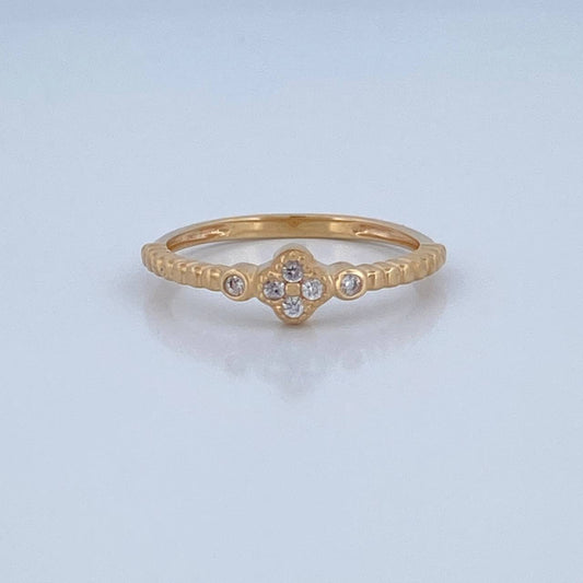Anillo Solitario Trio 1.95gr / T7 1/4 / Oro 18K &