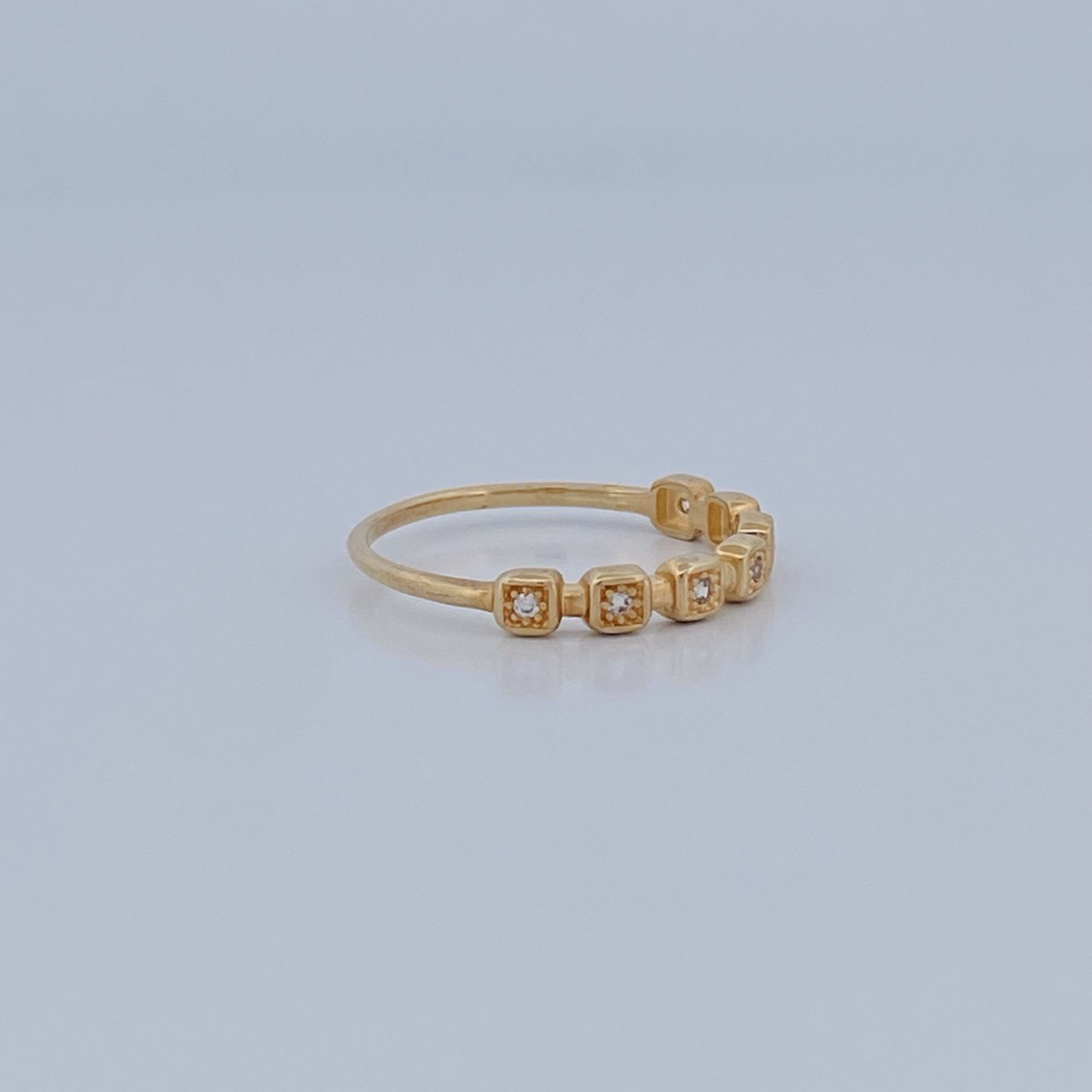 Churumbela Ring 1.75gr / Size 7 / 18K Gold &