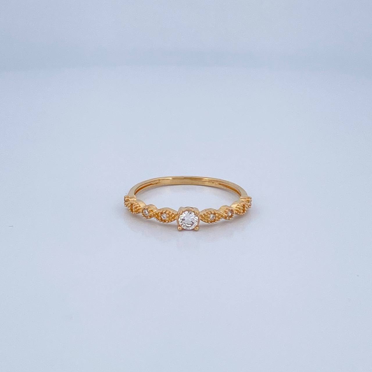 Solitaire Ring Churumbela 1.6gr / Size 7 1/4 / 18K Gold &