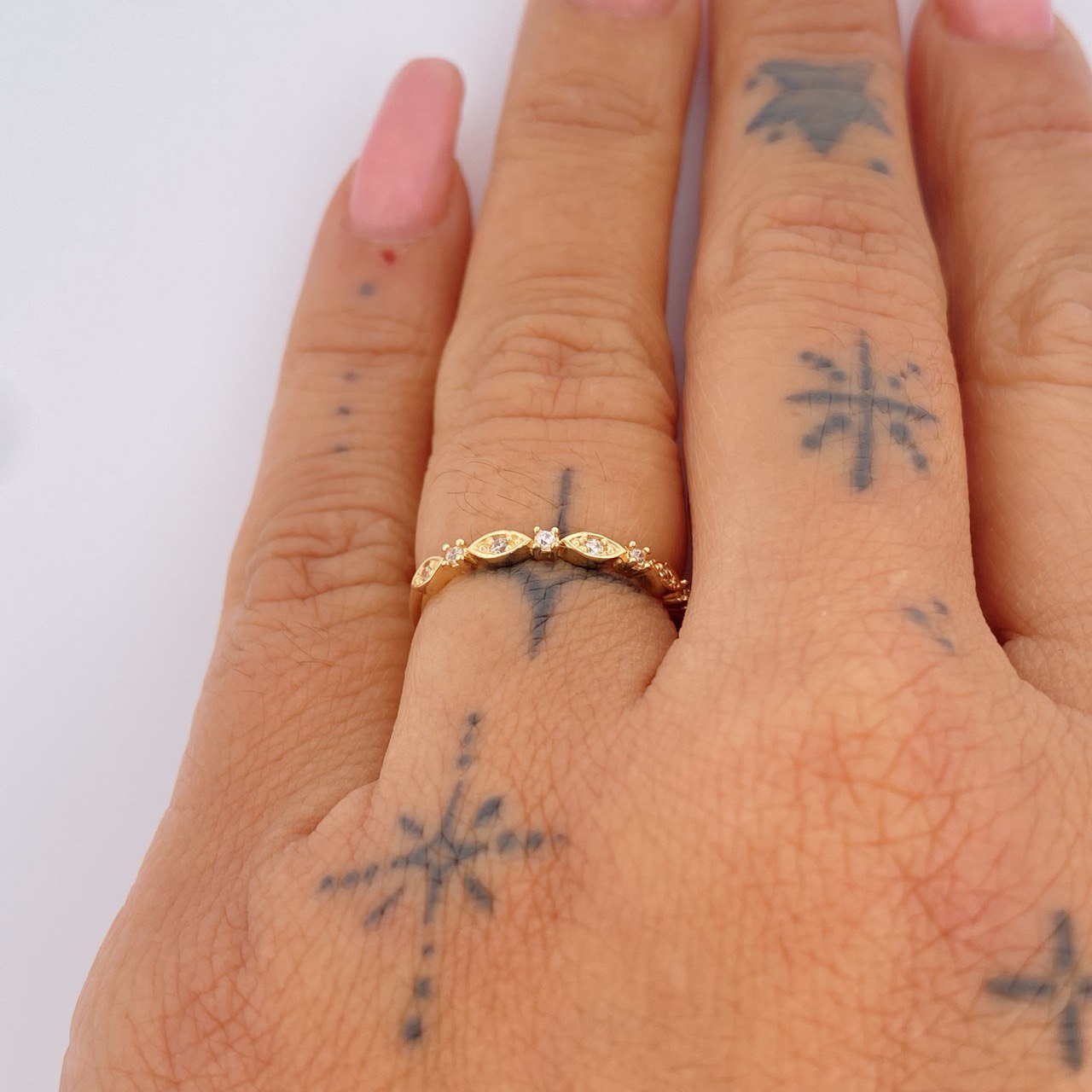 Solitaire Ring Churumbela 1.35gr / Size 6 1/4 / 18K Gold &