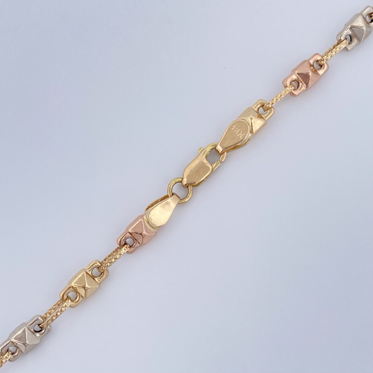 Cadena Rustica Piramide 12.35gr / 62cm / Oro 18K $