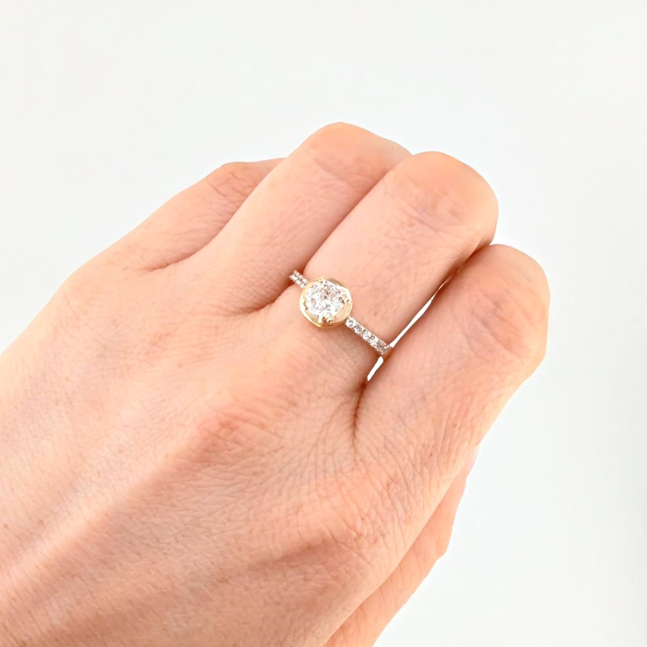 Oblique Smooth Halo Ring 3.5 g / T7 1/4 18K Yellow Gold
