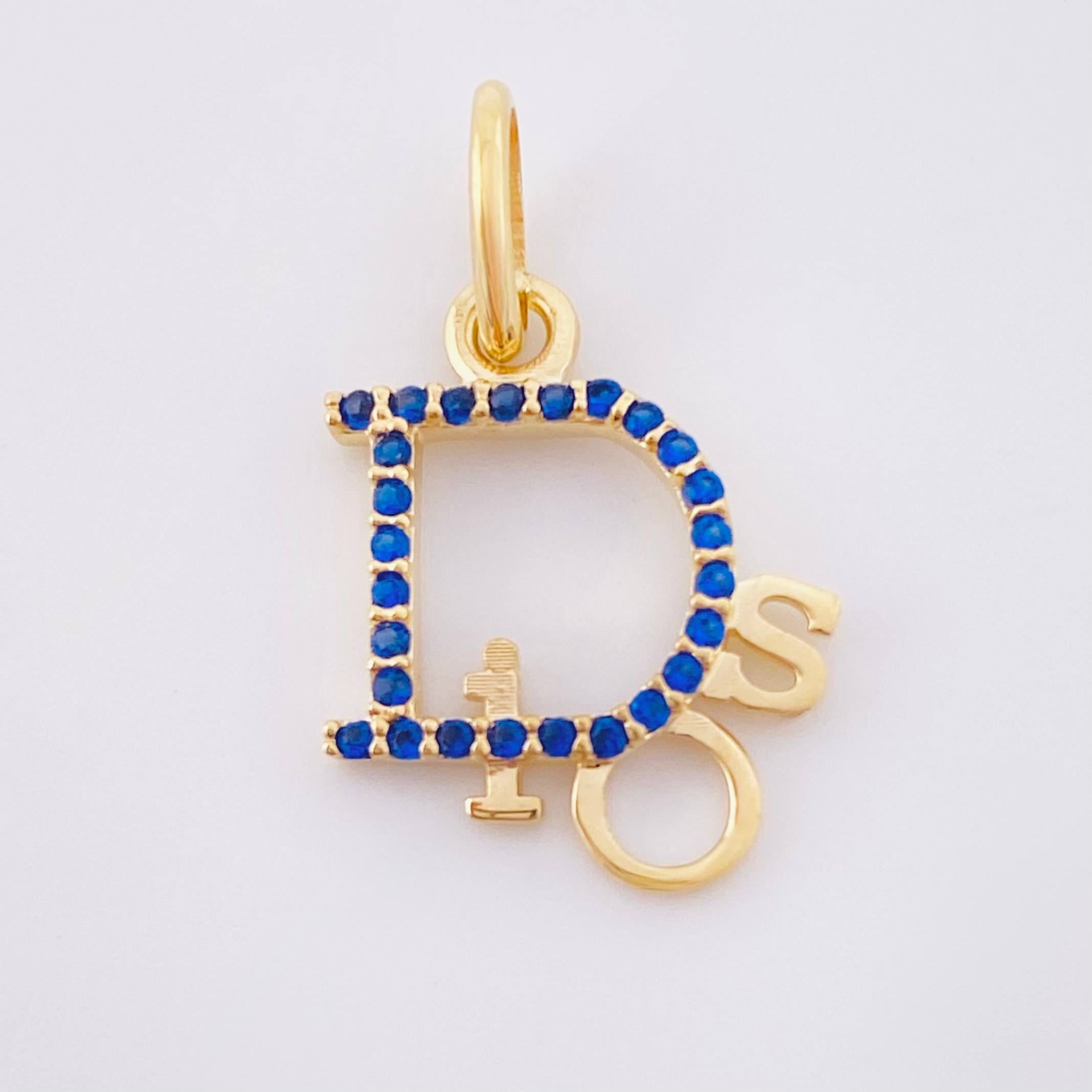 Dije Dios 1.1gr / 3/4 in / Oro Amarillo 18K ©