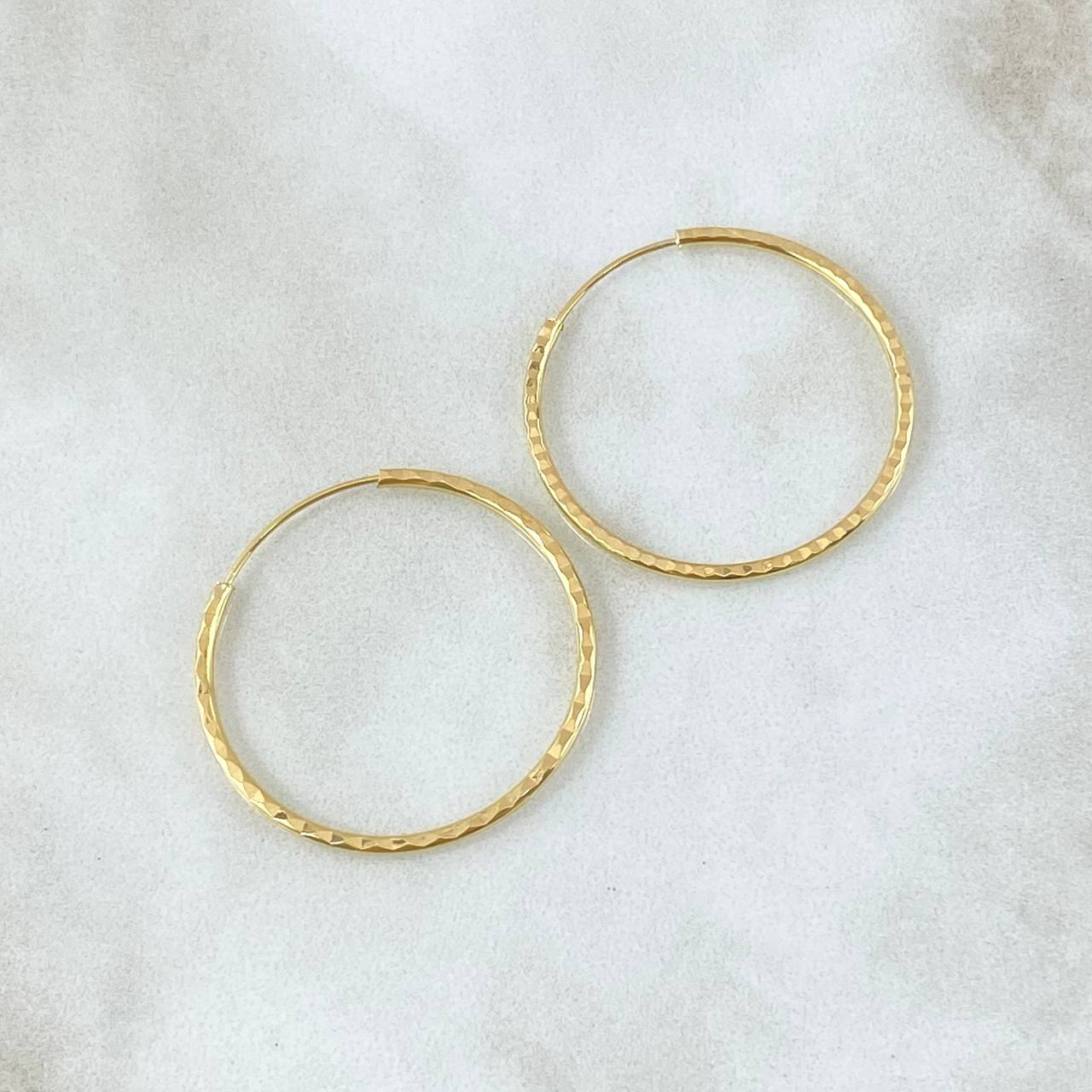 Hoop Earrings Striped Hoop 1.65gr / 3cm / 18K Yellow Gold ©