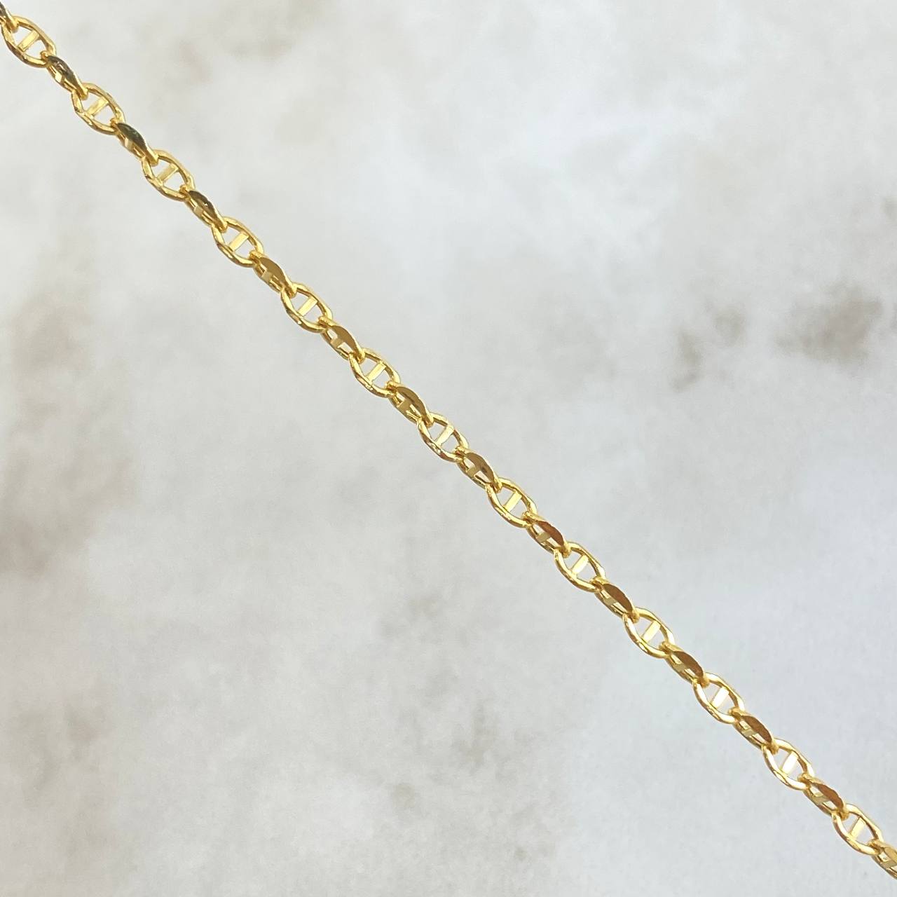 Flat Mariner Bracelet 1.25gr / 19cm / 2.4mm Yellow Gold +3 18K