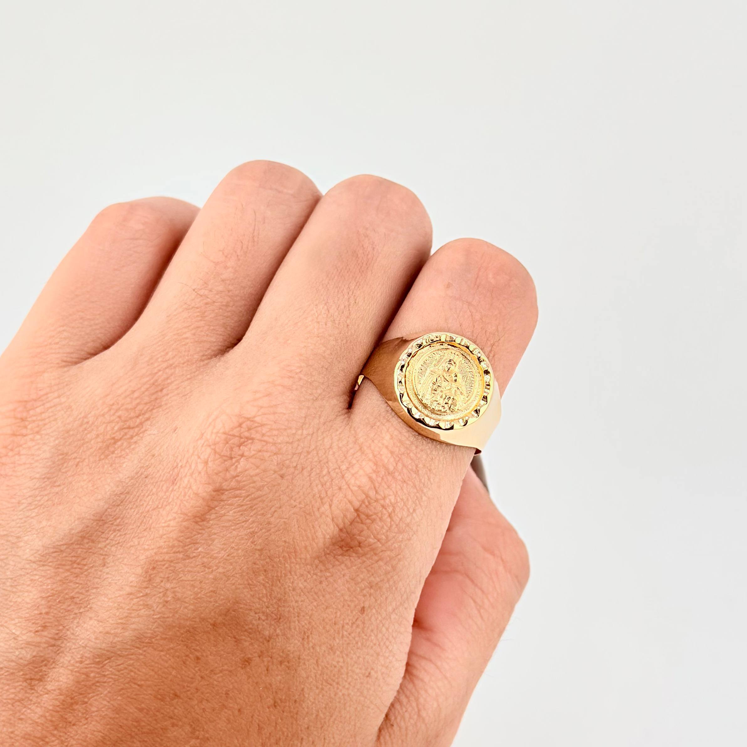 Anillo Bordeado Virgen del Carmen 3.75g / T8 3/4 Oro Amarillo 18K