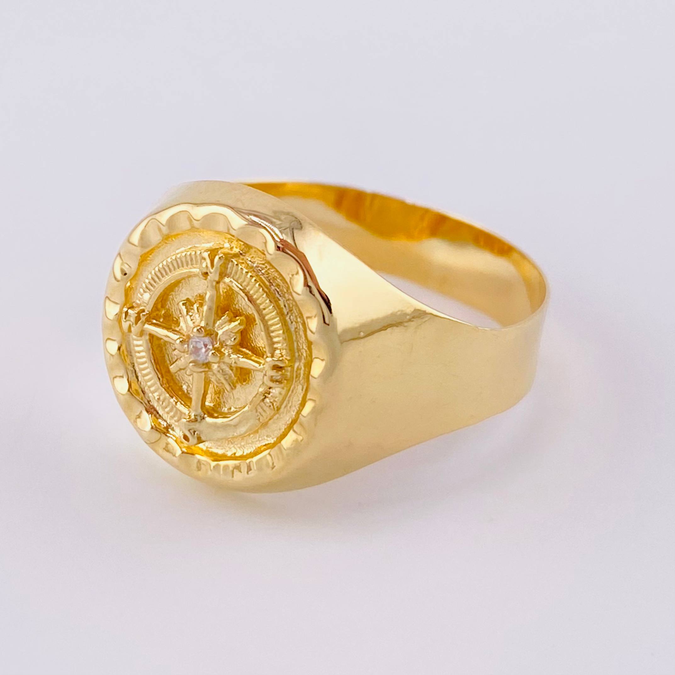 Anillo Sello Bordeado Brujula 3.6g / T12 Oro Amarillo 18K
