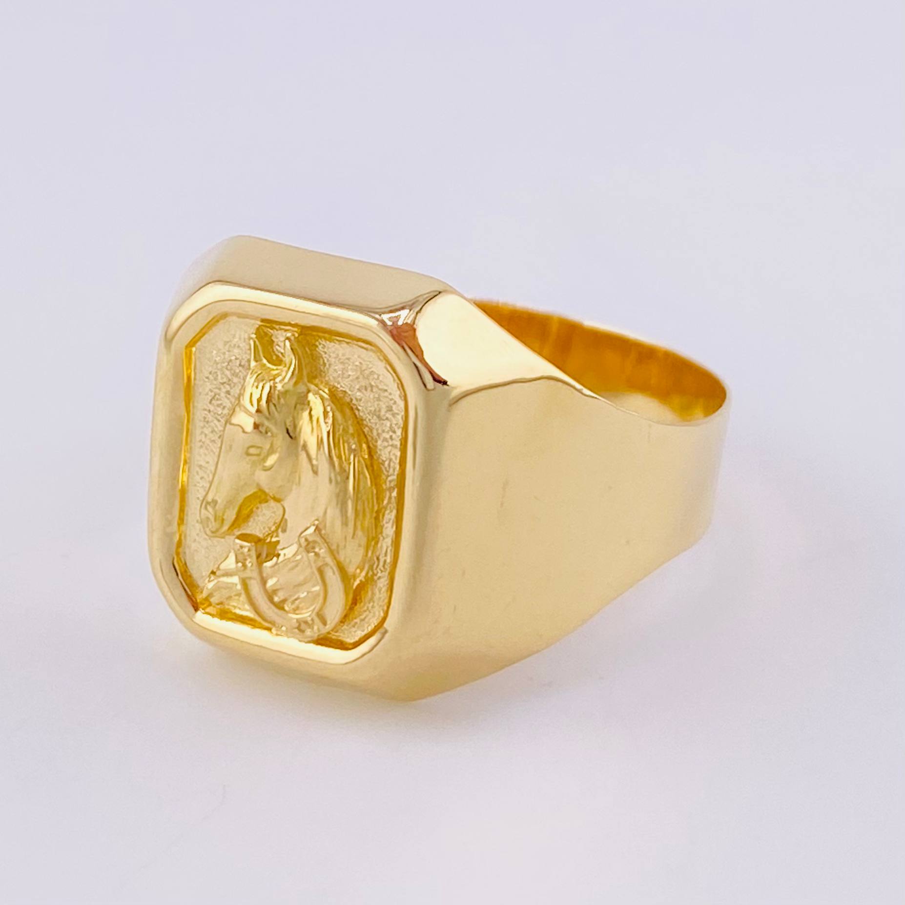 Anillo Sello Caballo 3.8g / T9 1/2 Oro Amarillo 18K