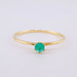Anillo Solitario Seis Garras Esmeralda 6pts 0.9g / T6 3/4 Oro Amarillo 18K