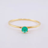 Anillo Solitario Seis Garras Esmeralda 6pts 0.9g / T6 3/4 Oro Amarillo 18K