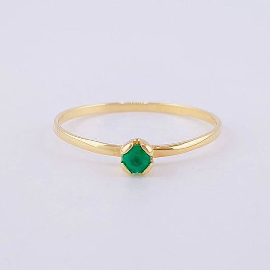 Anillo Solitario Abrazado Esmeralda 8pts 0.8g / T6 Oro Amarillo 18K