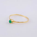 Solitaire Embraced Emerald Ring 8pts 0.8g / T6 Yellow Gold 18K
