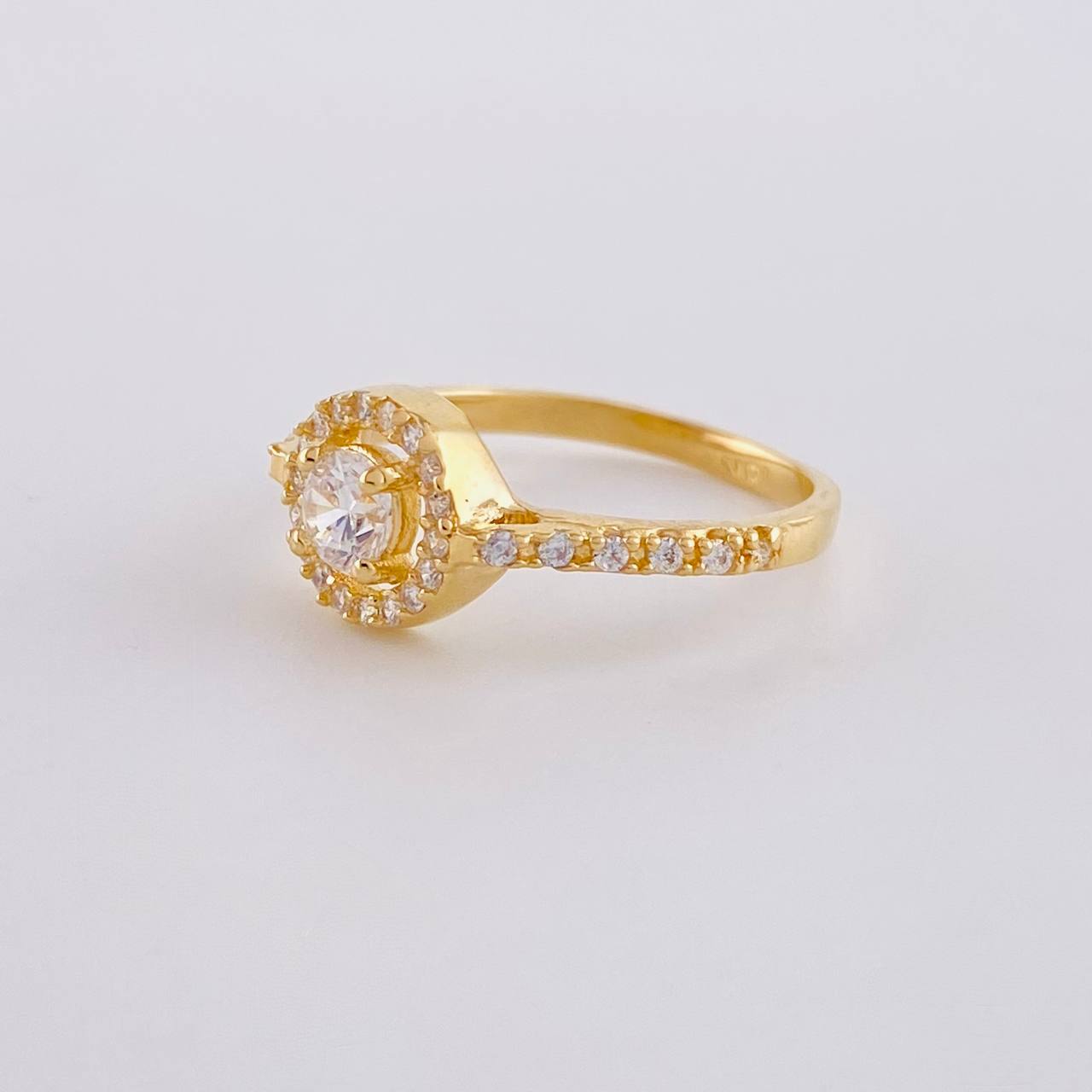 Round Halo Ring 2.3g / Size 5 1/4 Yellow Gold 18K