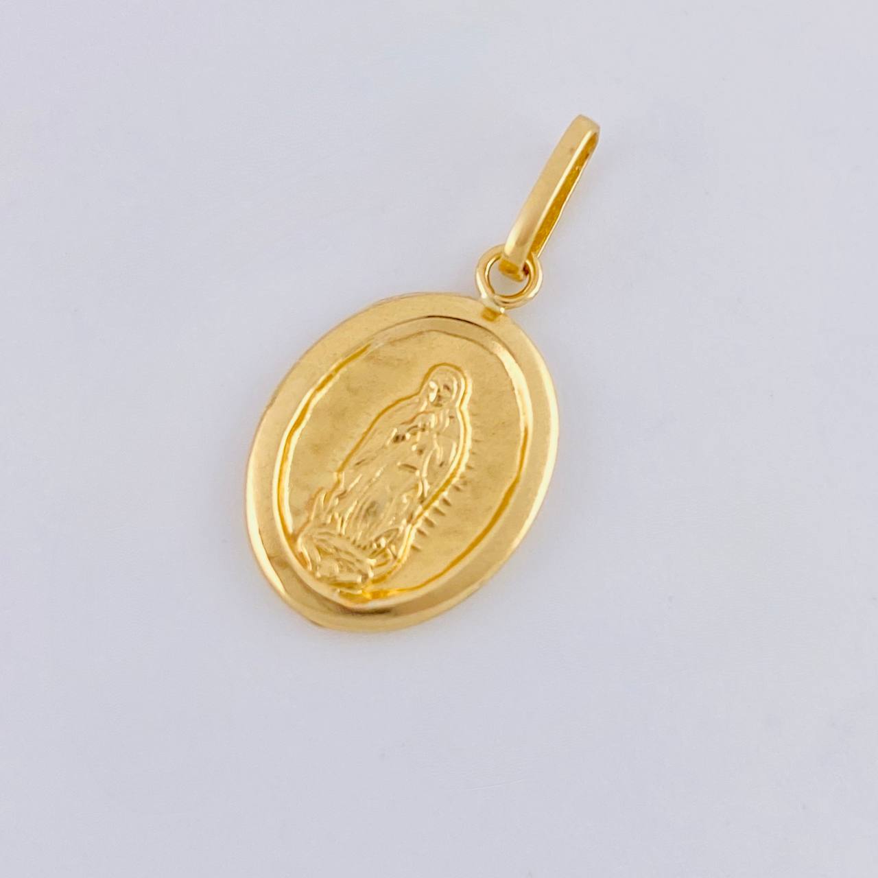 Dije Virgen Guadalupe 0.65g / 1 in Oro Amarillo 18K
