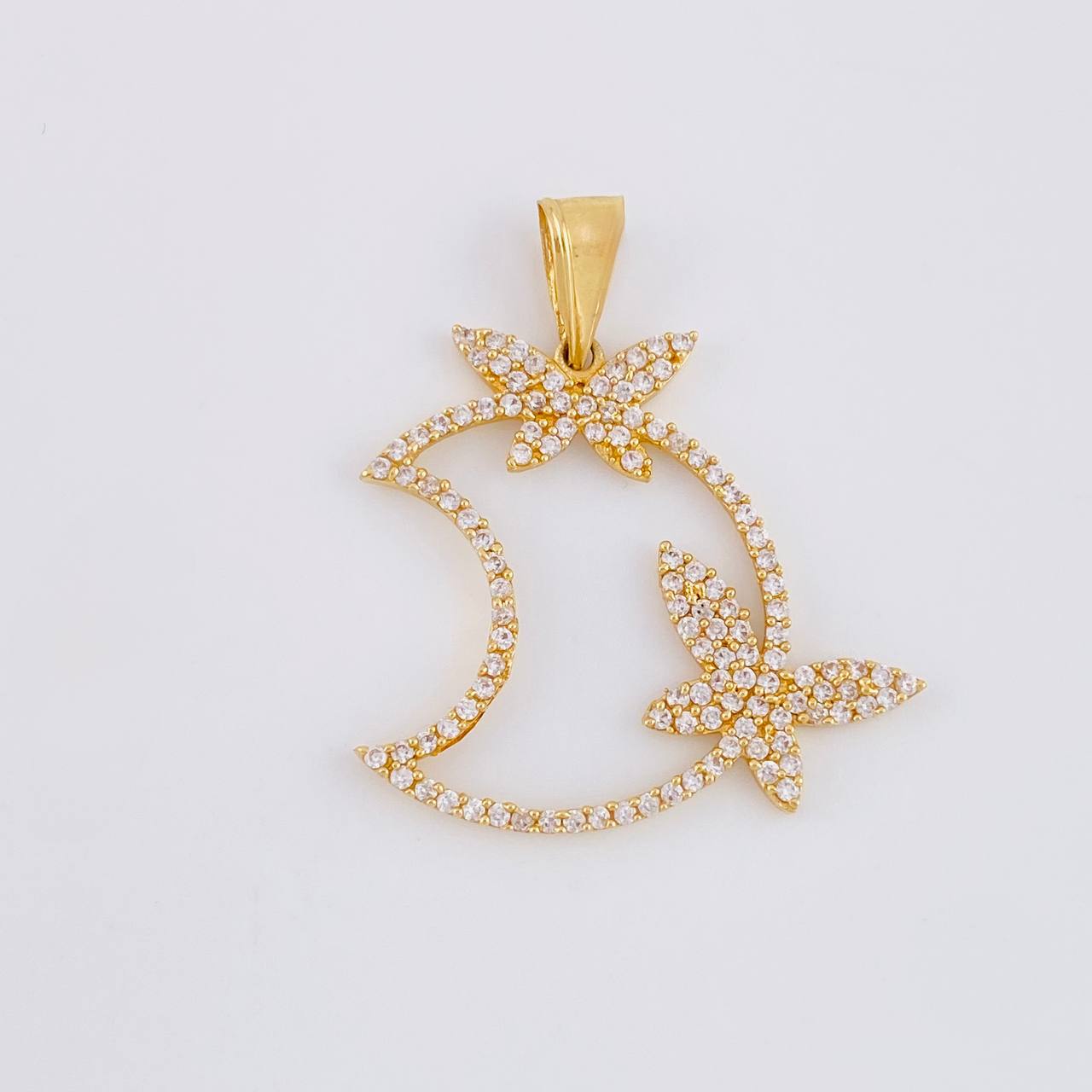 Fantasy Moon Pendant 3.6g / 1 1/2 in 18K Yellow Gold