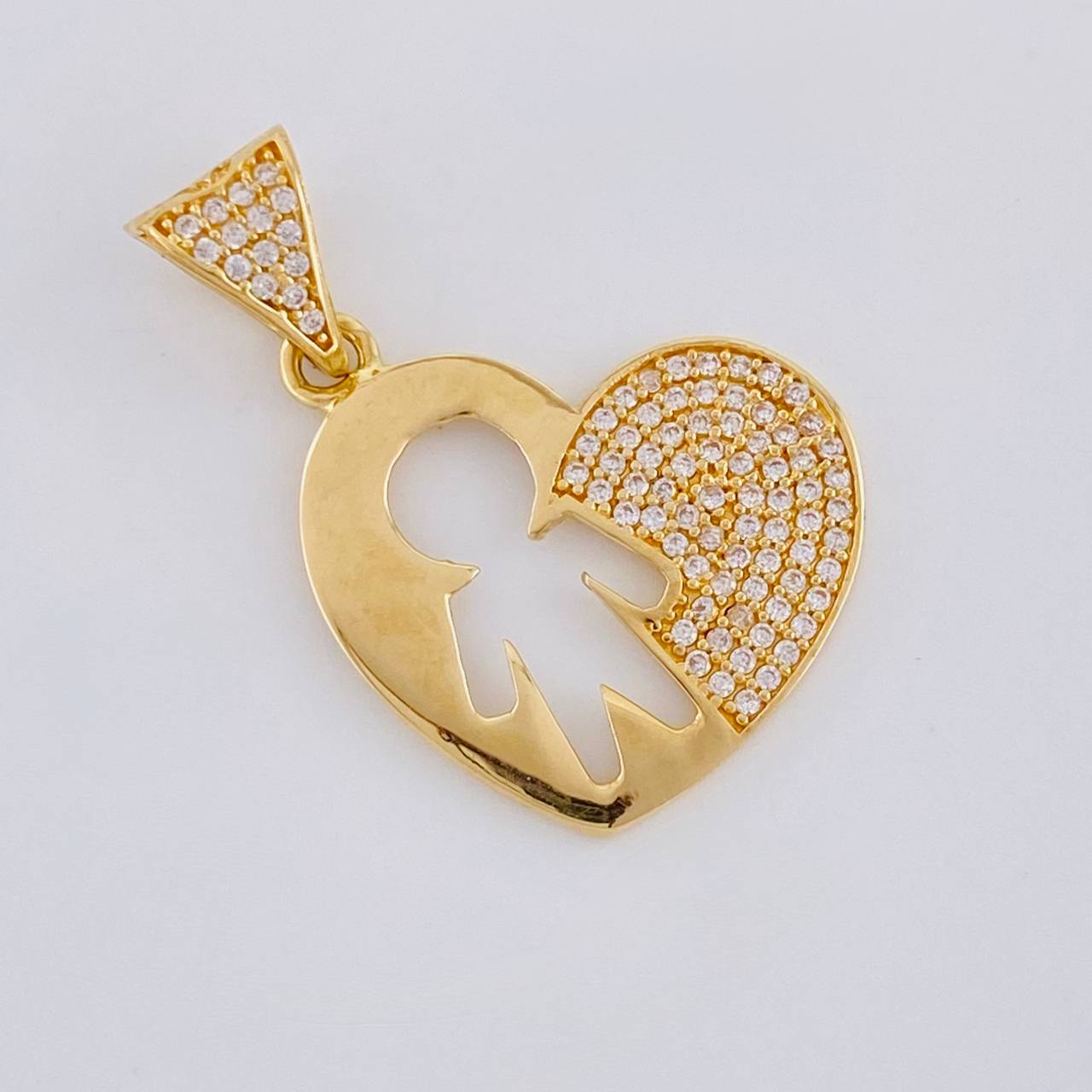 Dije Corazón de Hombre 2.95g / 1 1/4 in Oro Amarillo 18K