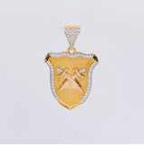 Dije Escudo Espadas Cruzadas 8.7g / 1 1/2 in Tres Oros 18K