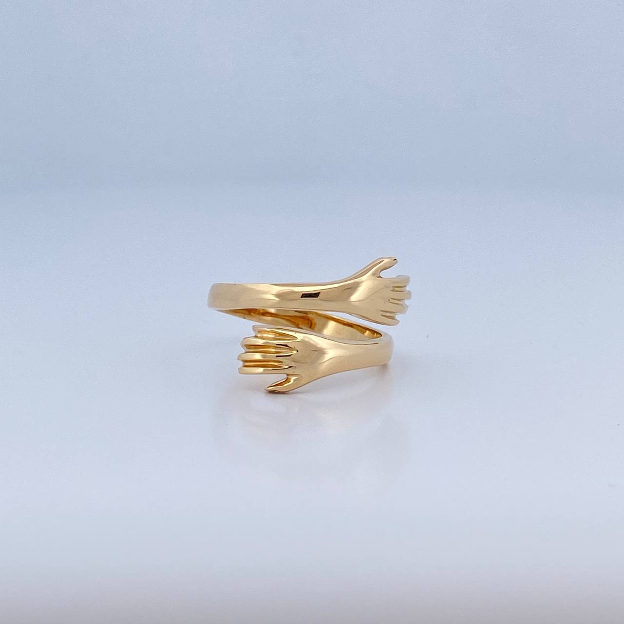 Hug Ring 3.35gr / Size 6 / 18K Gold $