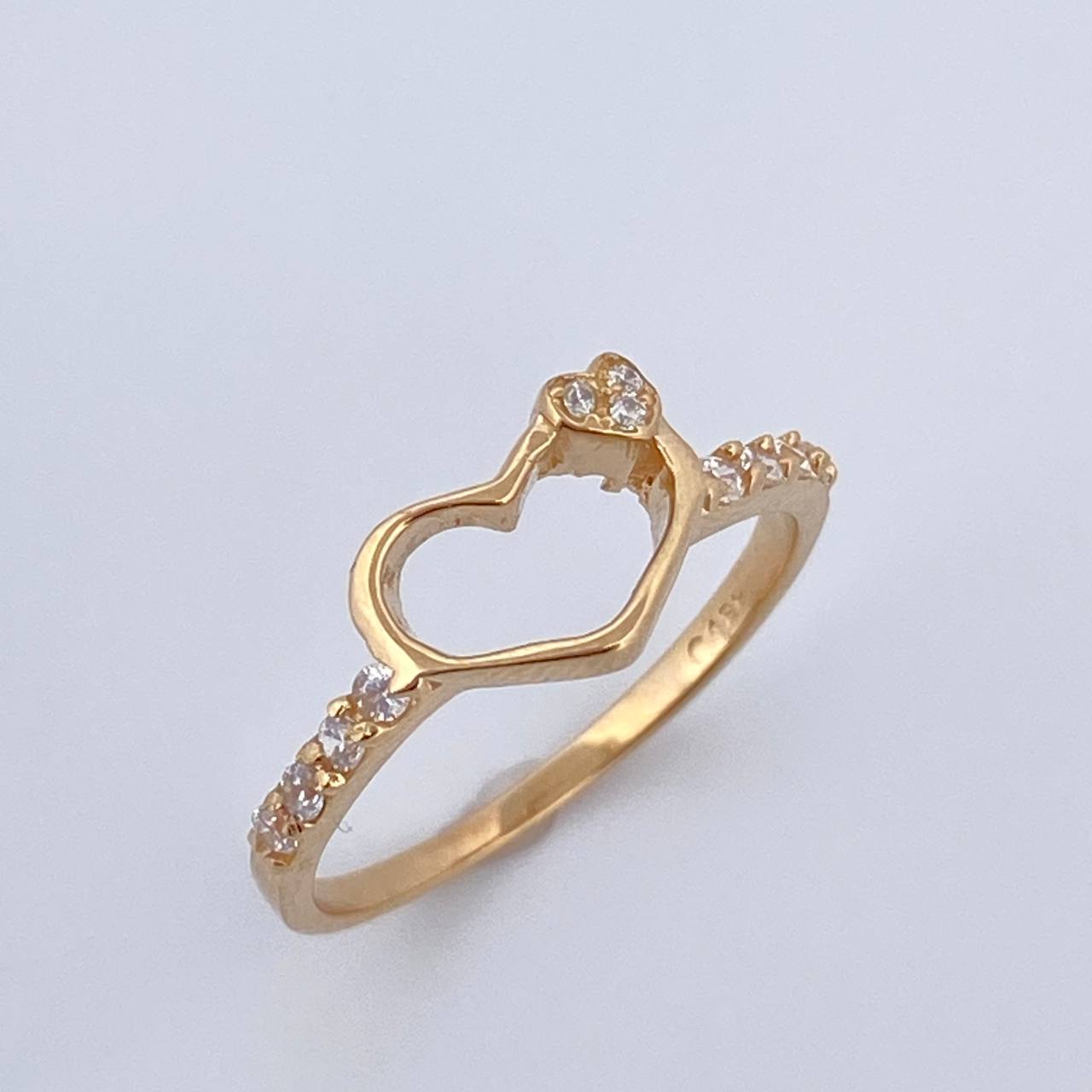 Heart Silhouette Ring 1.7gr / Size 5 1/2 / 18K Gold $