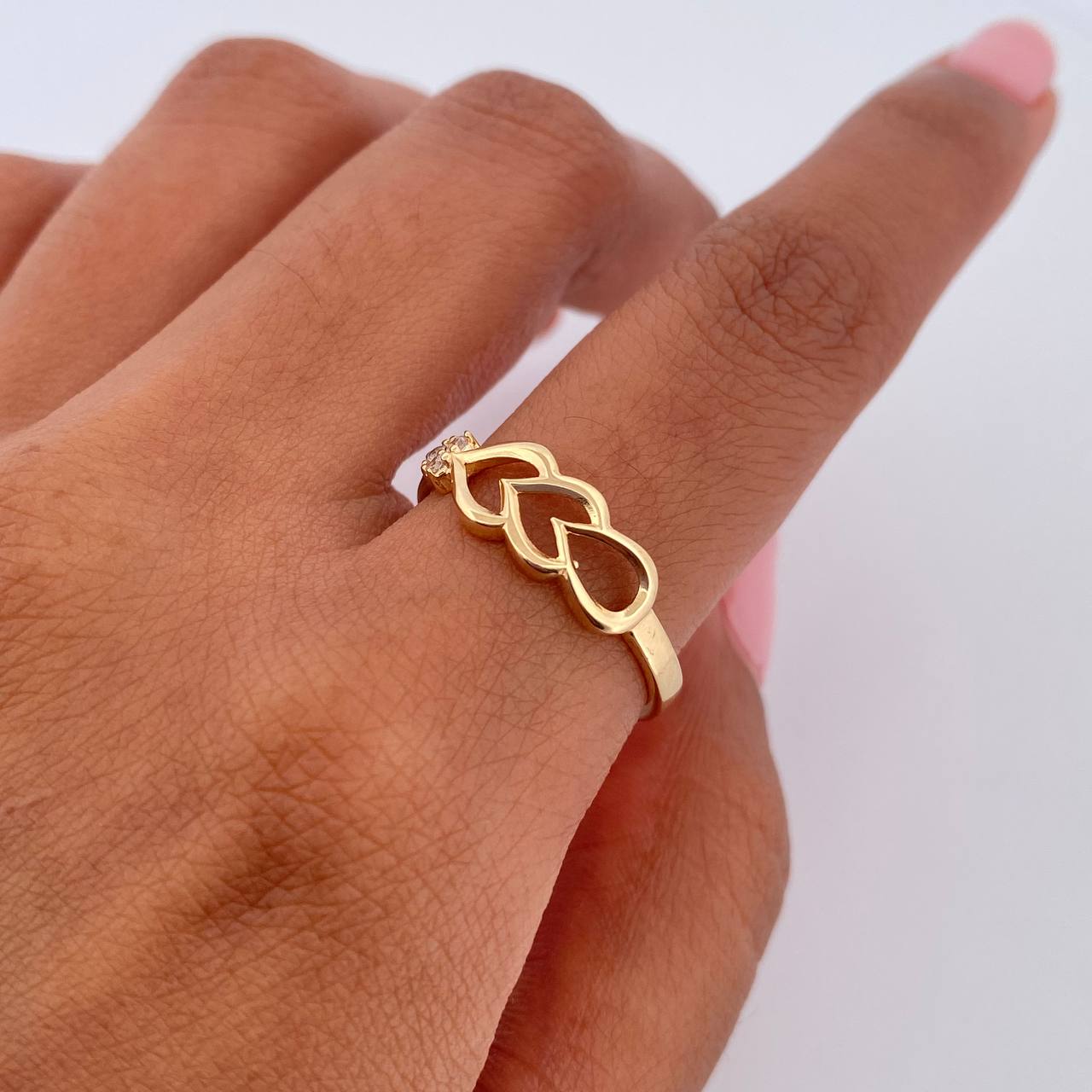 Double Heart Drop Ring 1.85gr / Size 7 / 18K Gold $