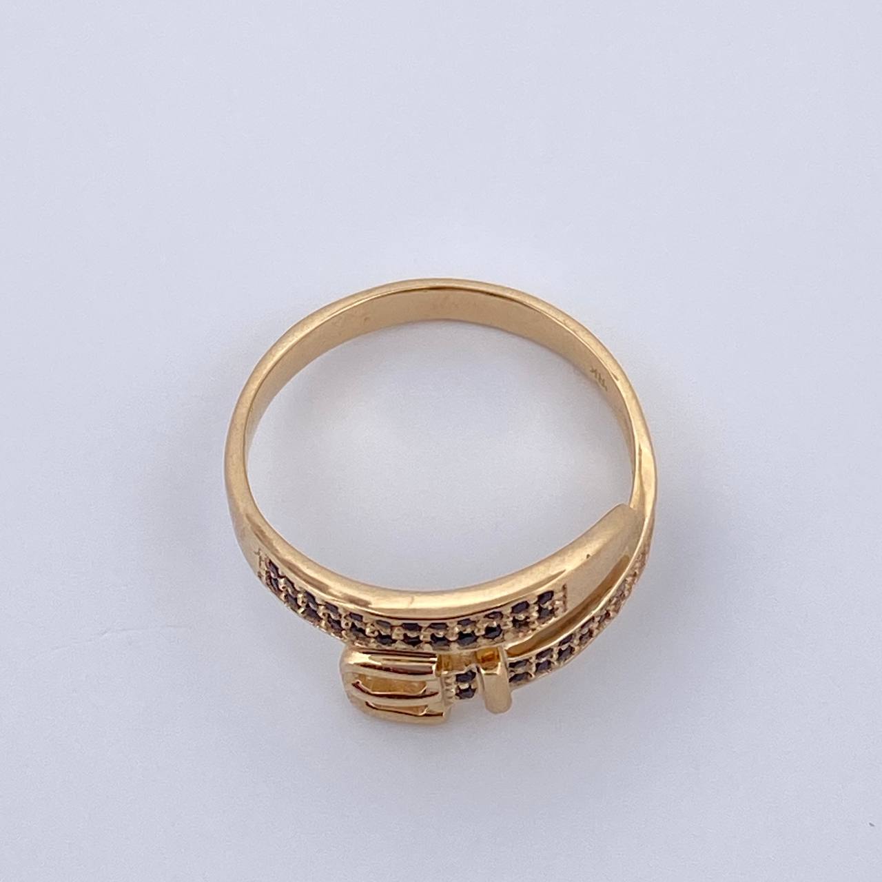 Belt Ring 3.15gr / Size 7 1/4 / 18K Gold $