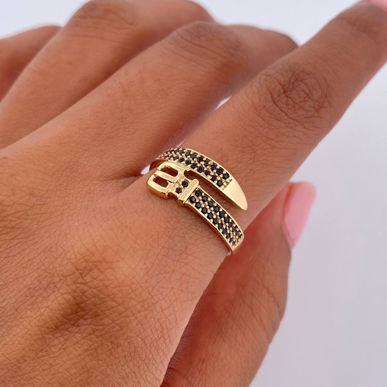 Belt Ring 3.15gr / Size 7 1/4 / 18K Gold $