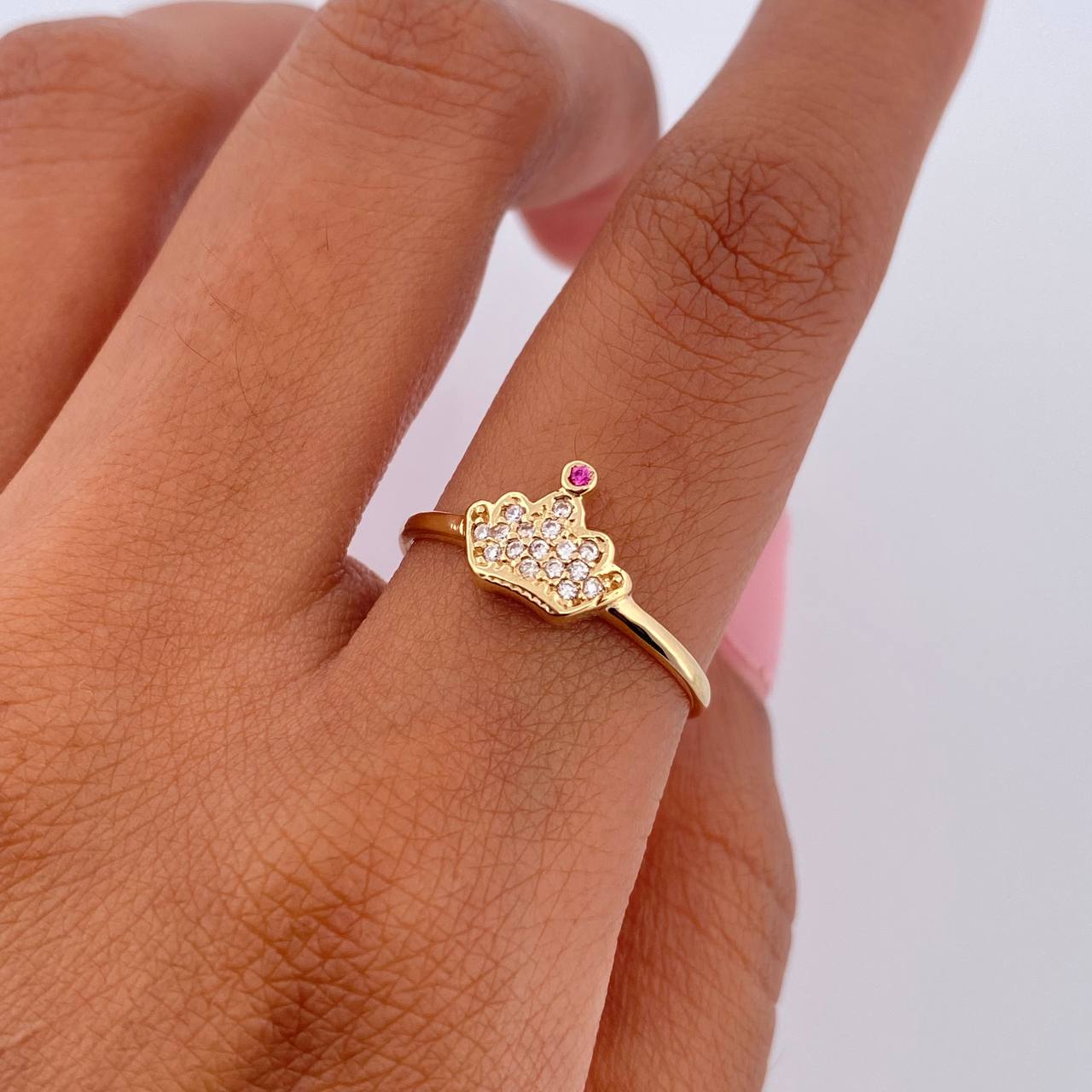 Royal Crown Ring 1.45gr / Size 7 1/4 / 18K Gold $